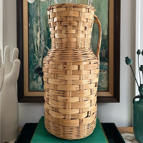 VTG Rattan Wicker Woven Floor Vase Tall Boho Eclectic Cottage - Picture 2 of 4